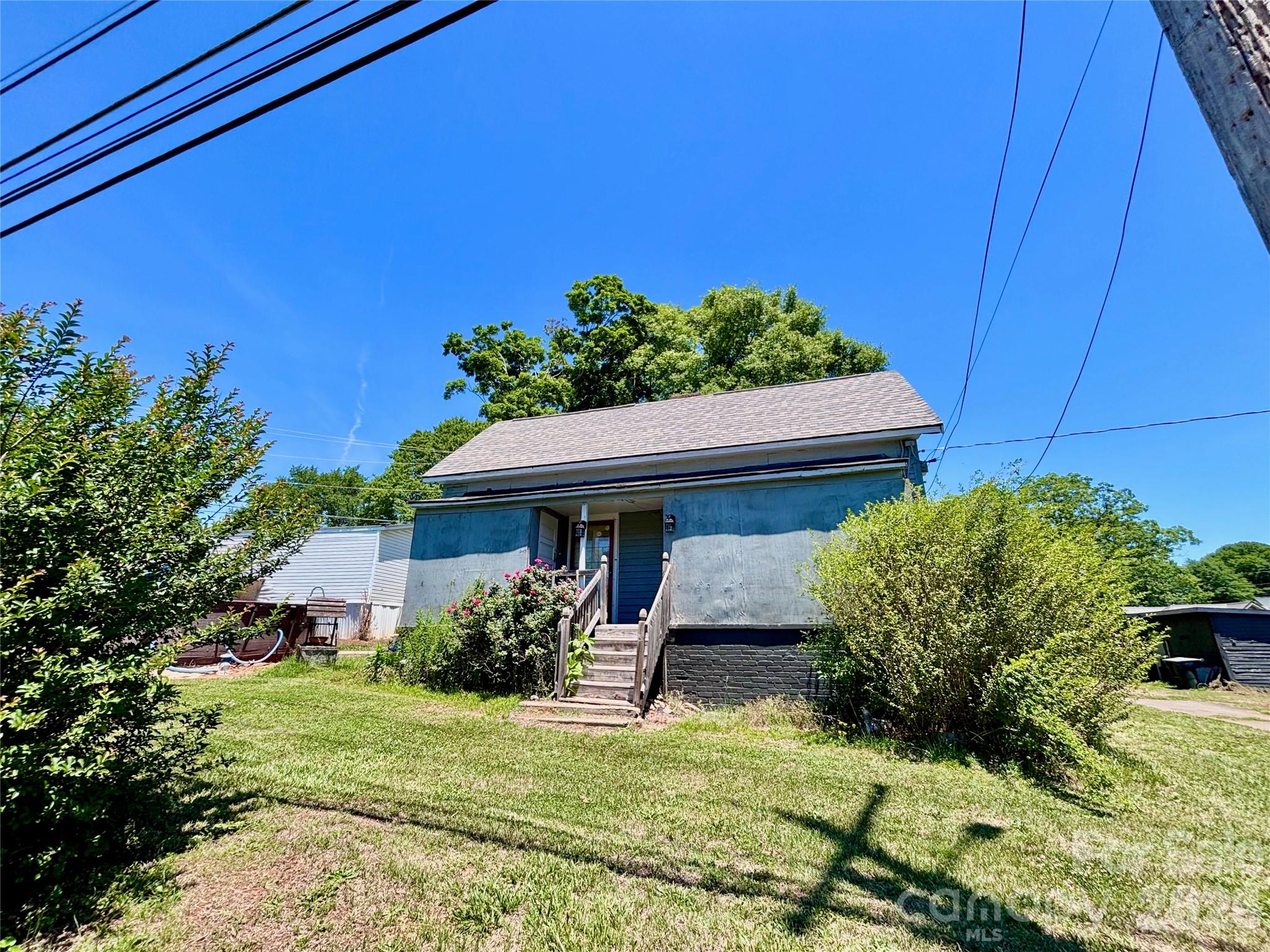 126 West Street Ellenboro NC 28040