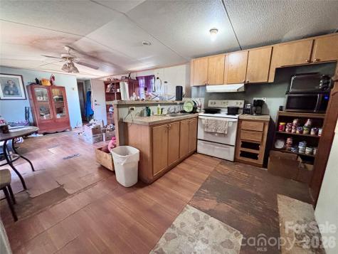 126 West Street Ellenboro NC 28040