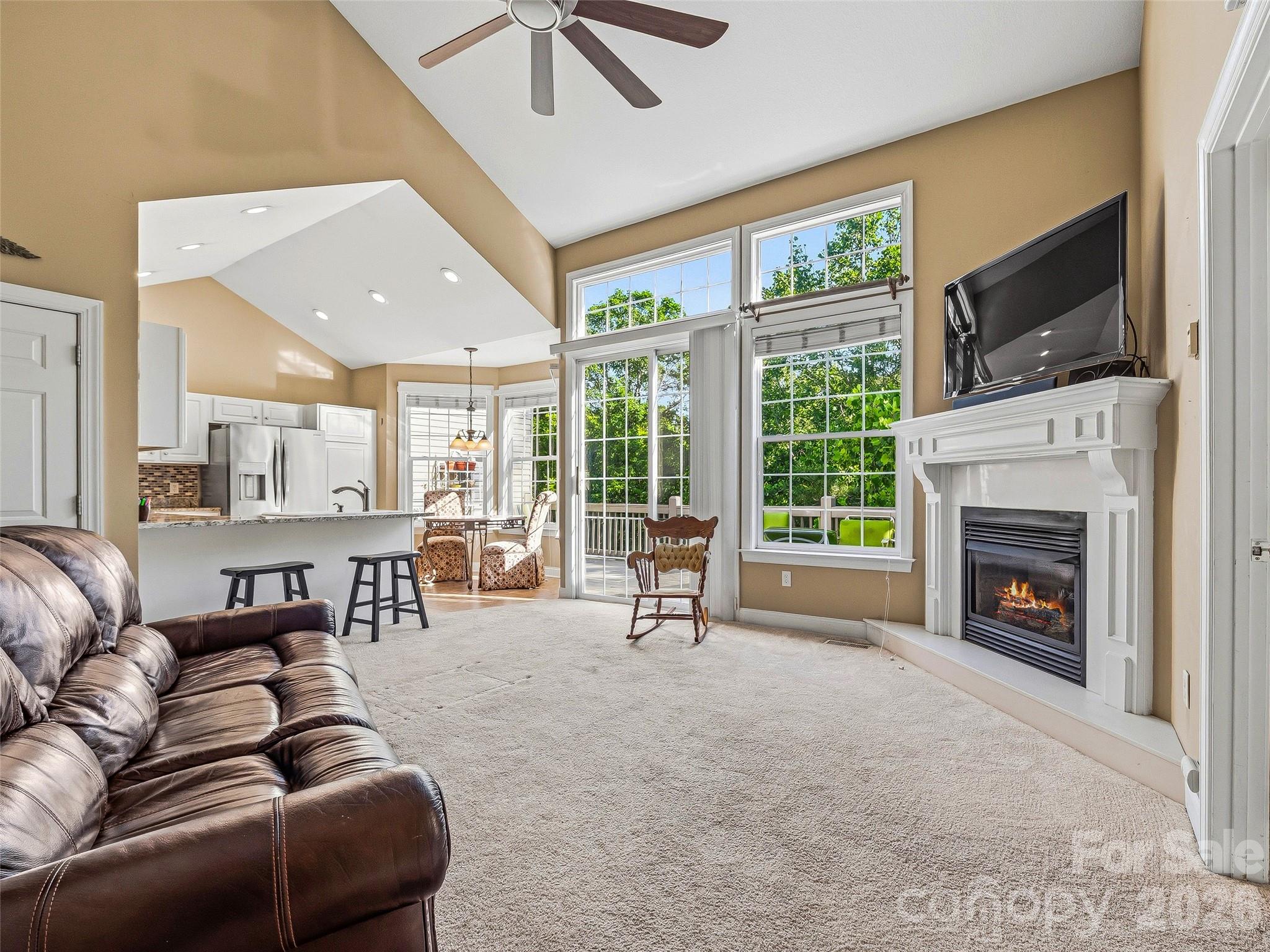 117 Hibiscus Lane Asheville NC 28803