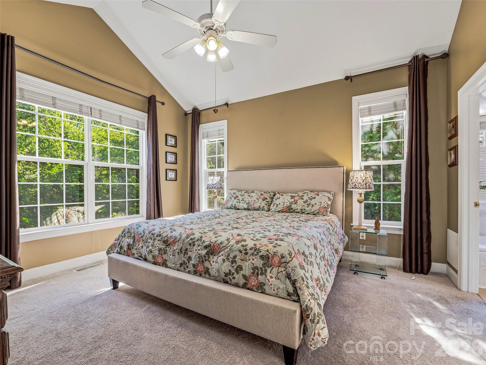 117 Hibiscus Lane Asheville NC 28803