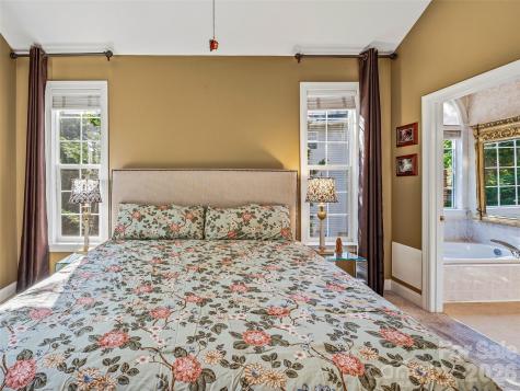 117 Hibiscus Lane Asheville NC 28803