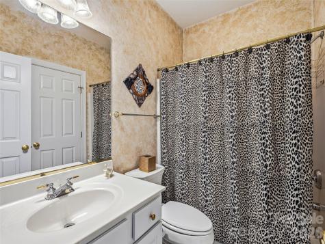 117 Hibiscus Lane Asheville NC 28803