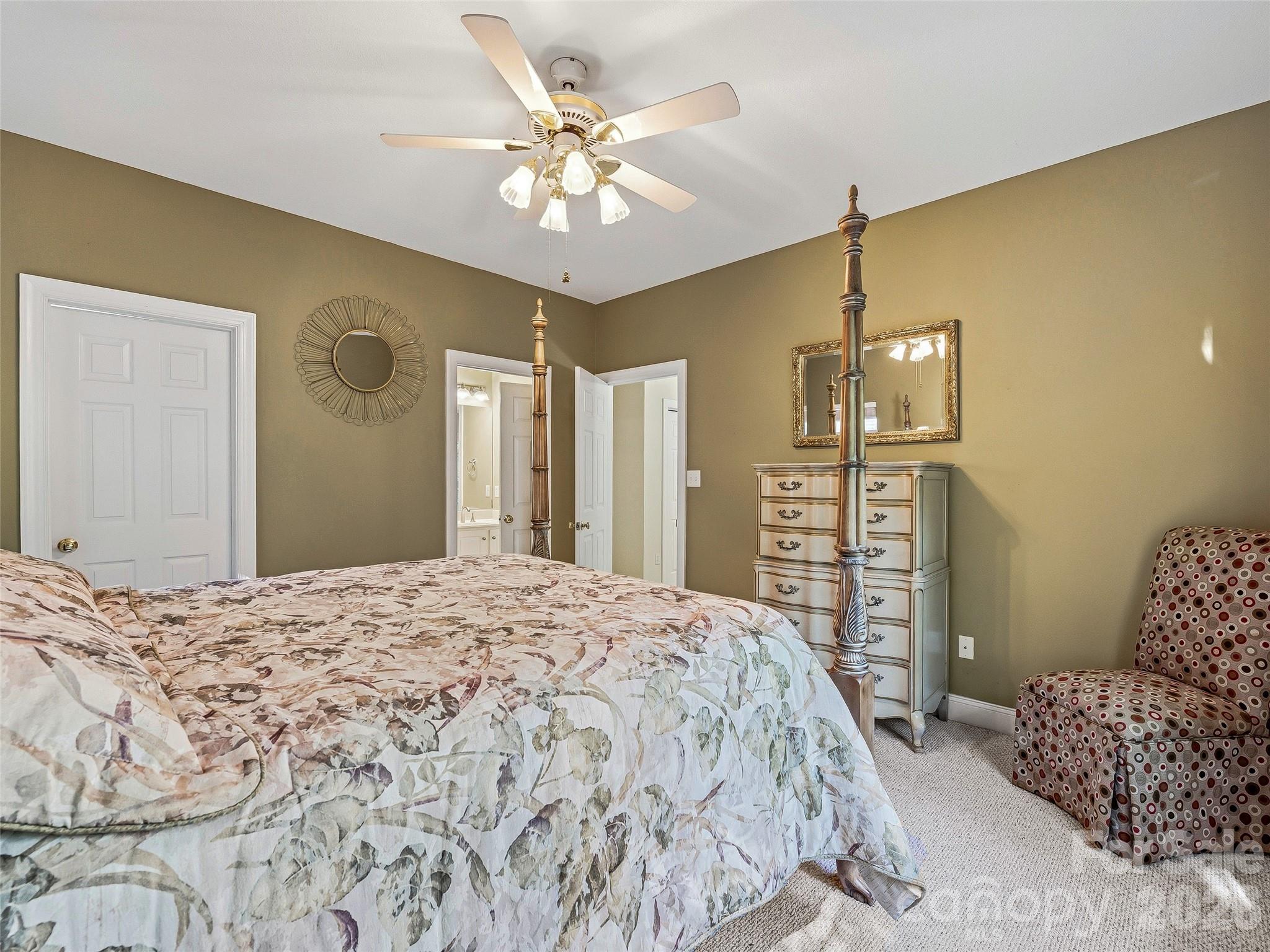 117 Hibiscus Lane Asheville NC 28803