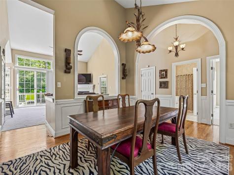117 Hibiscus Lane Asheville NC 28803