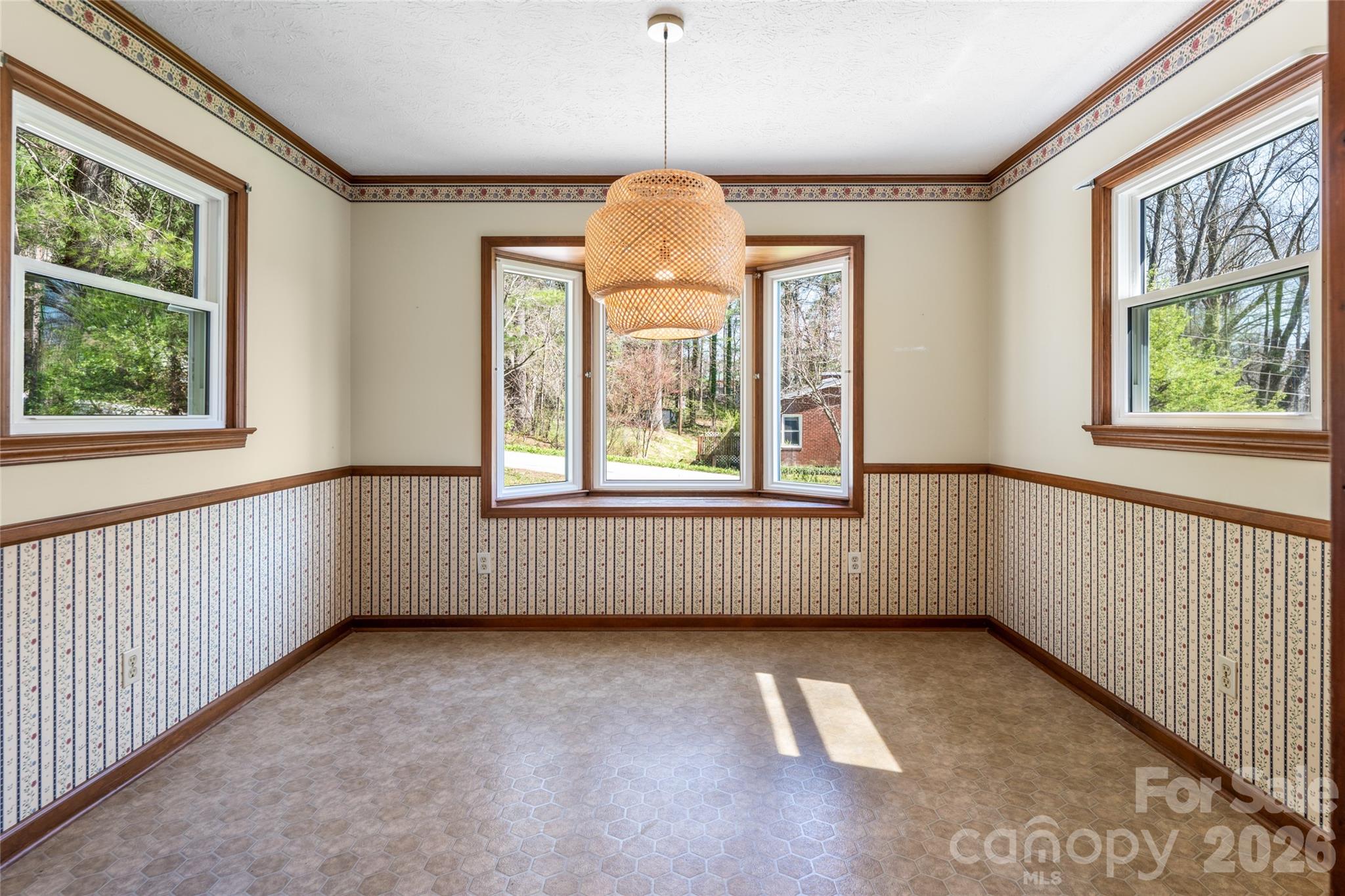 215 Browning Avenue Hendersonville NC 28791