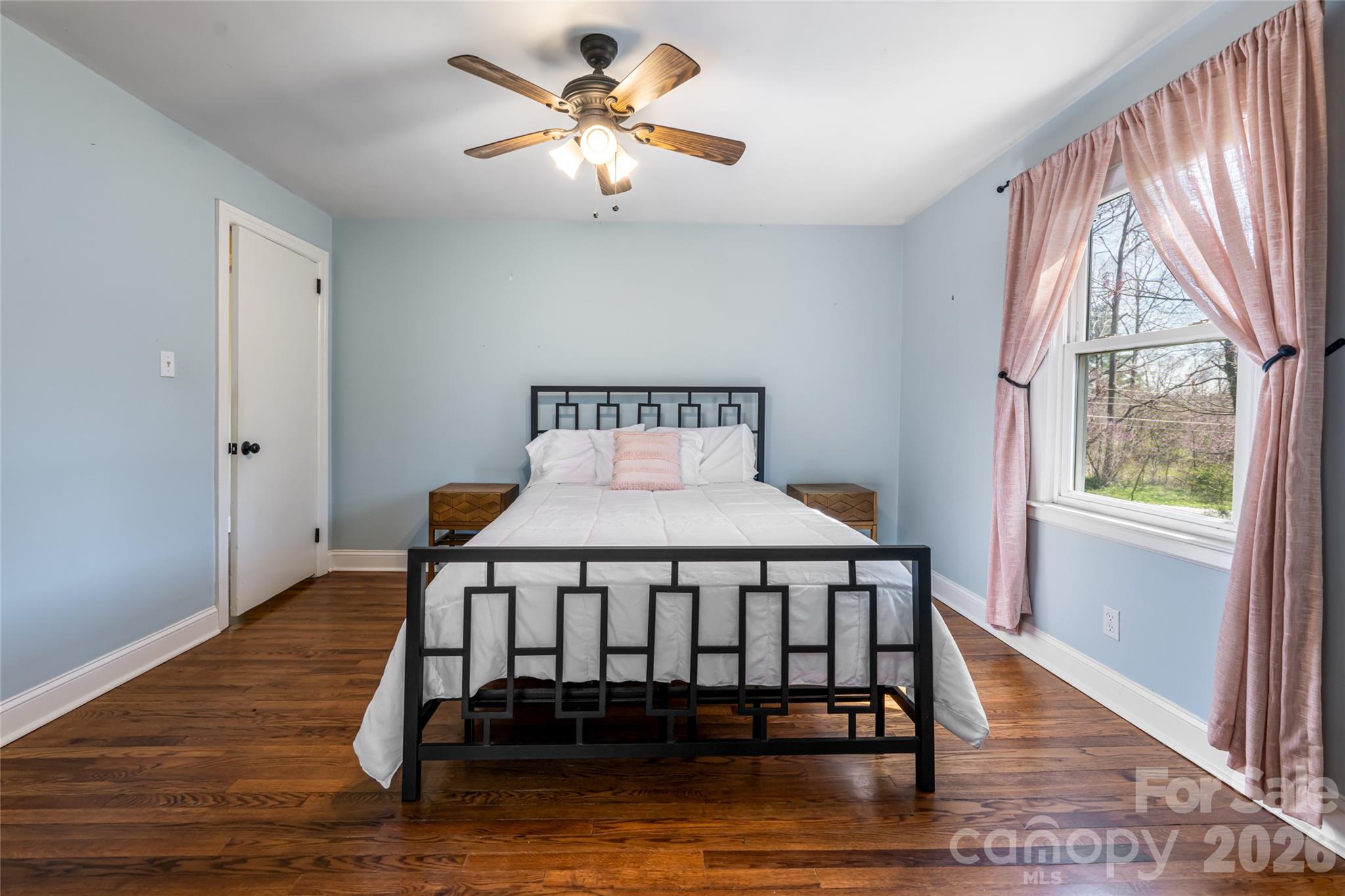 215 Browning Avenue Hendersonville NC 28791