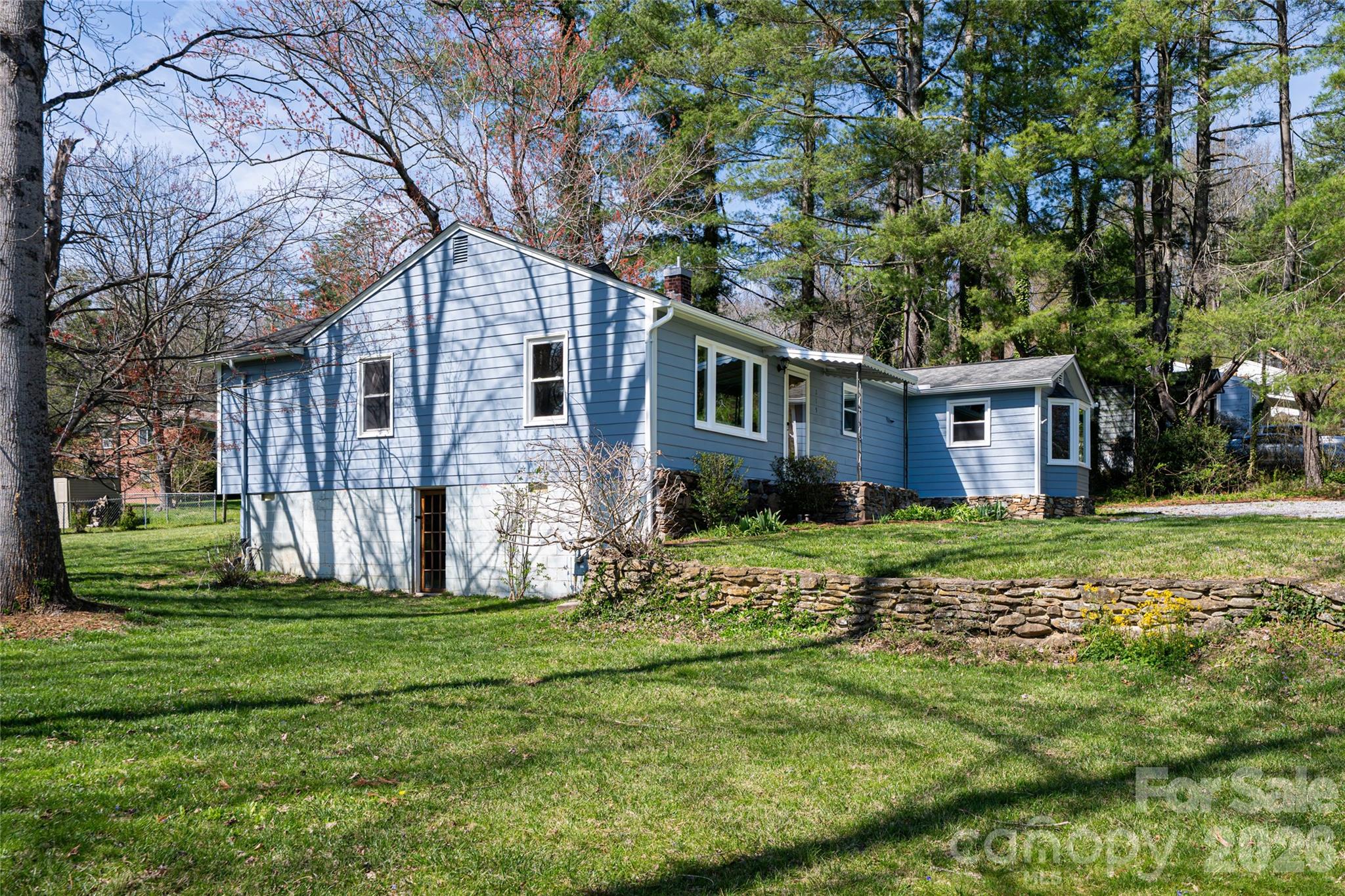 215 Browning Avenue Hendersonville NC 28791