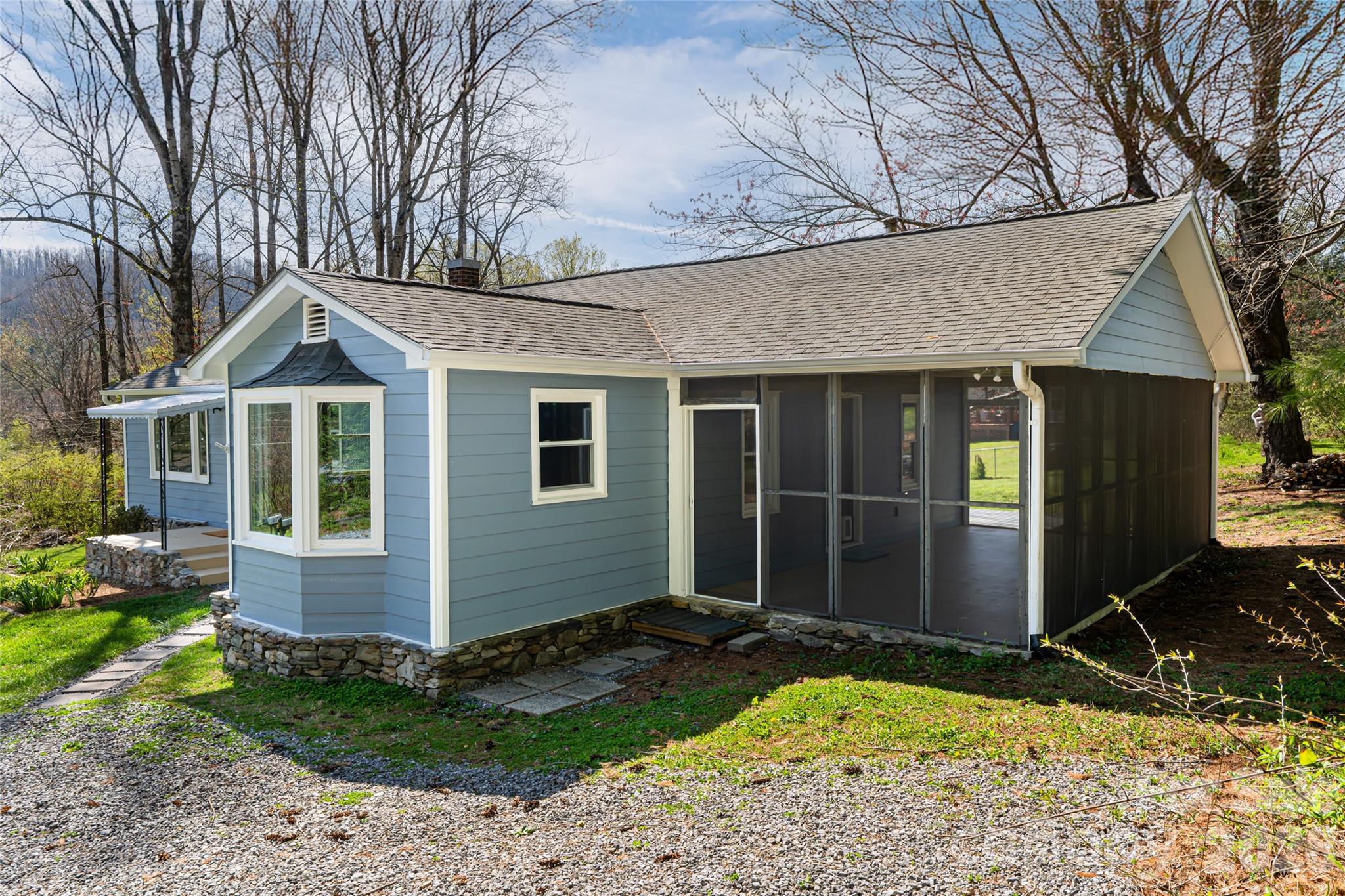 215 Browning Avenue Hendersonville NC 28791