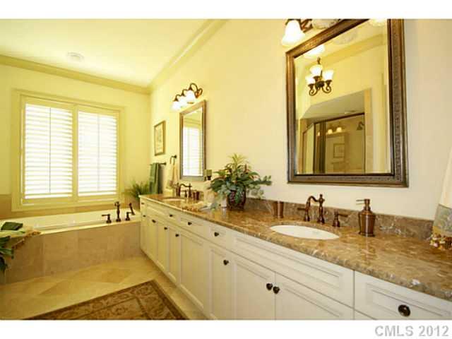 2217 Sanford Lane Charlotte NC 28211