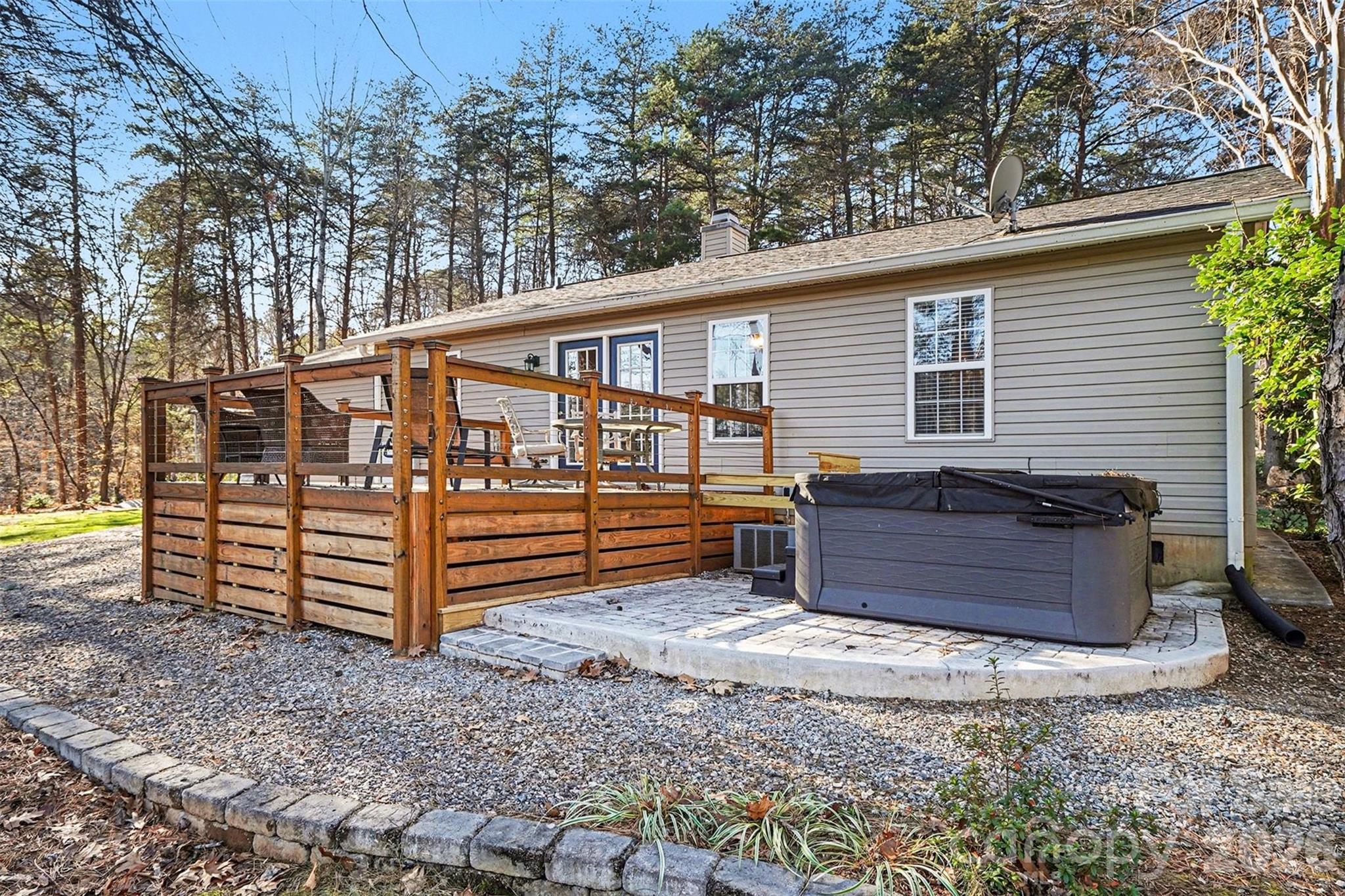 228 Creek View Road Mooresville NC 28117