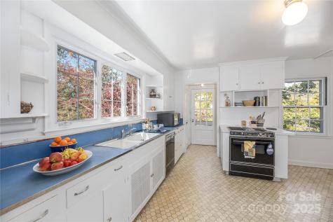 2 Westwood Road Asheville NC 28804