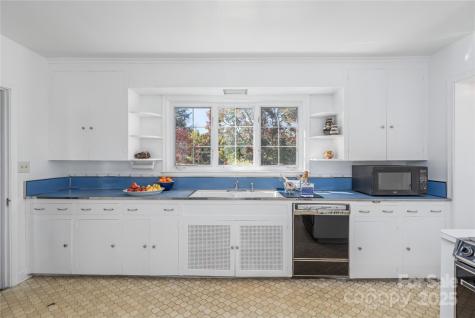 2 Westwood Road Asheville NC 28804