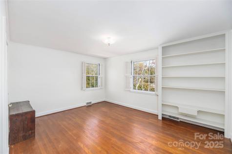 2 Westwood Road Asheville NC 28804