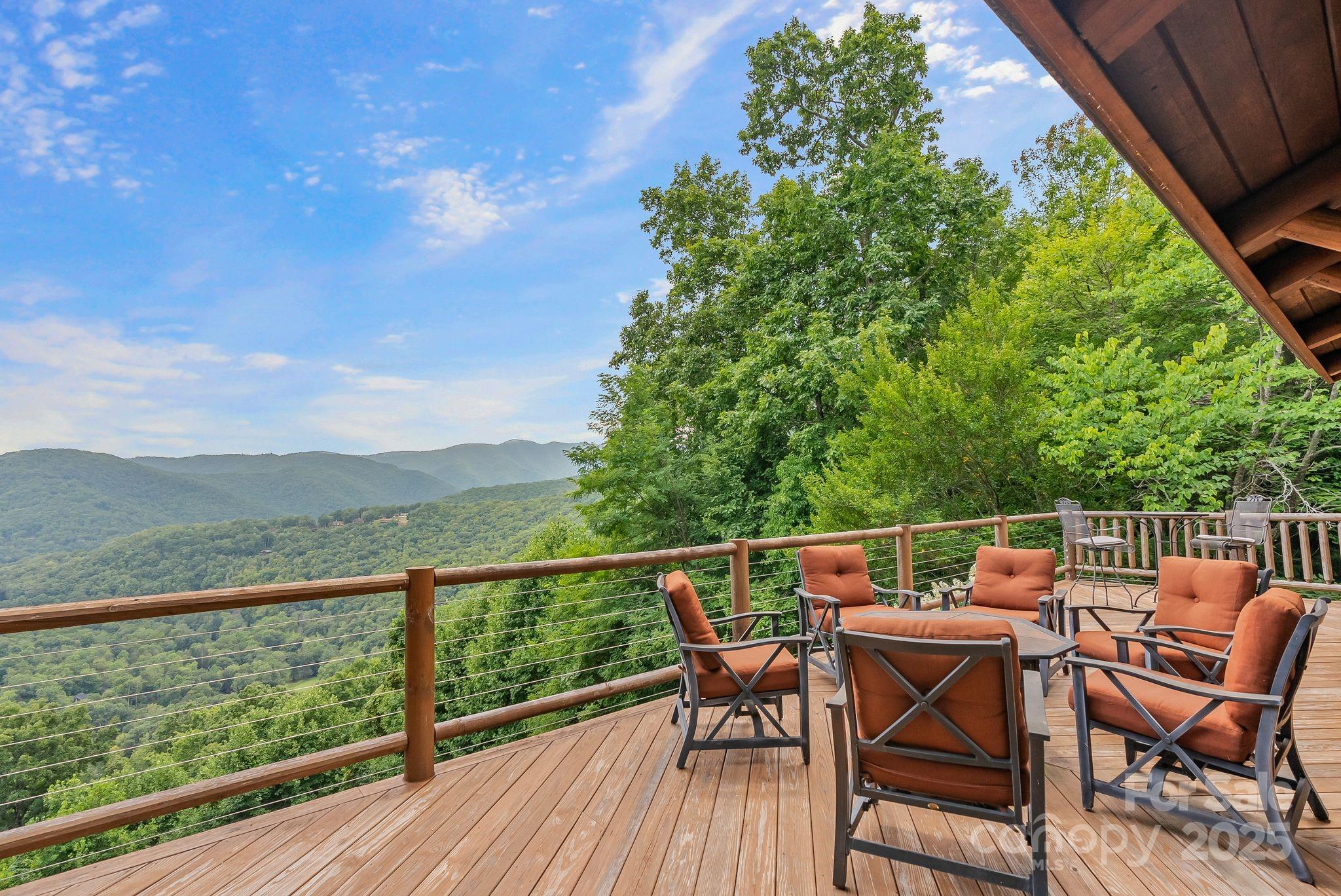 90 Forest Ridge Road Burnsville NC 28714