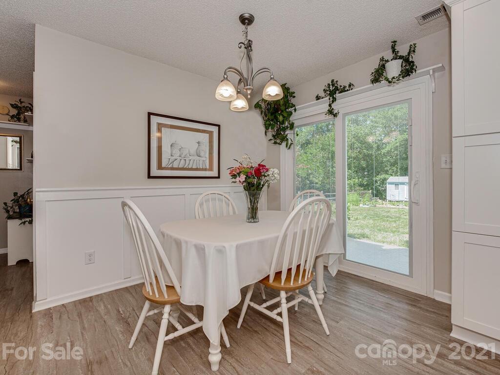 2642 Thistle Brook Drive Concord NC 28027