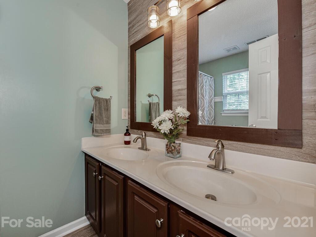 2642 Thistle Brook Drive Concord NC 28027