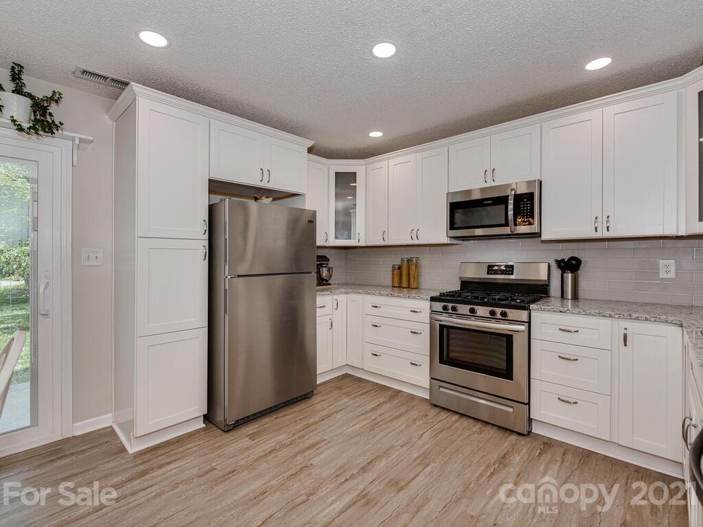 2642 Thistle Brook Drive Concord NC 28027