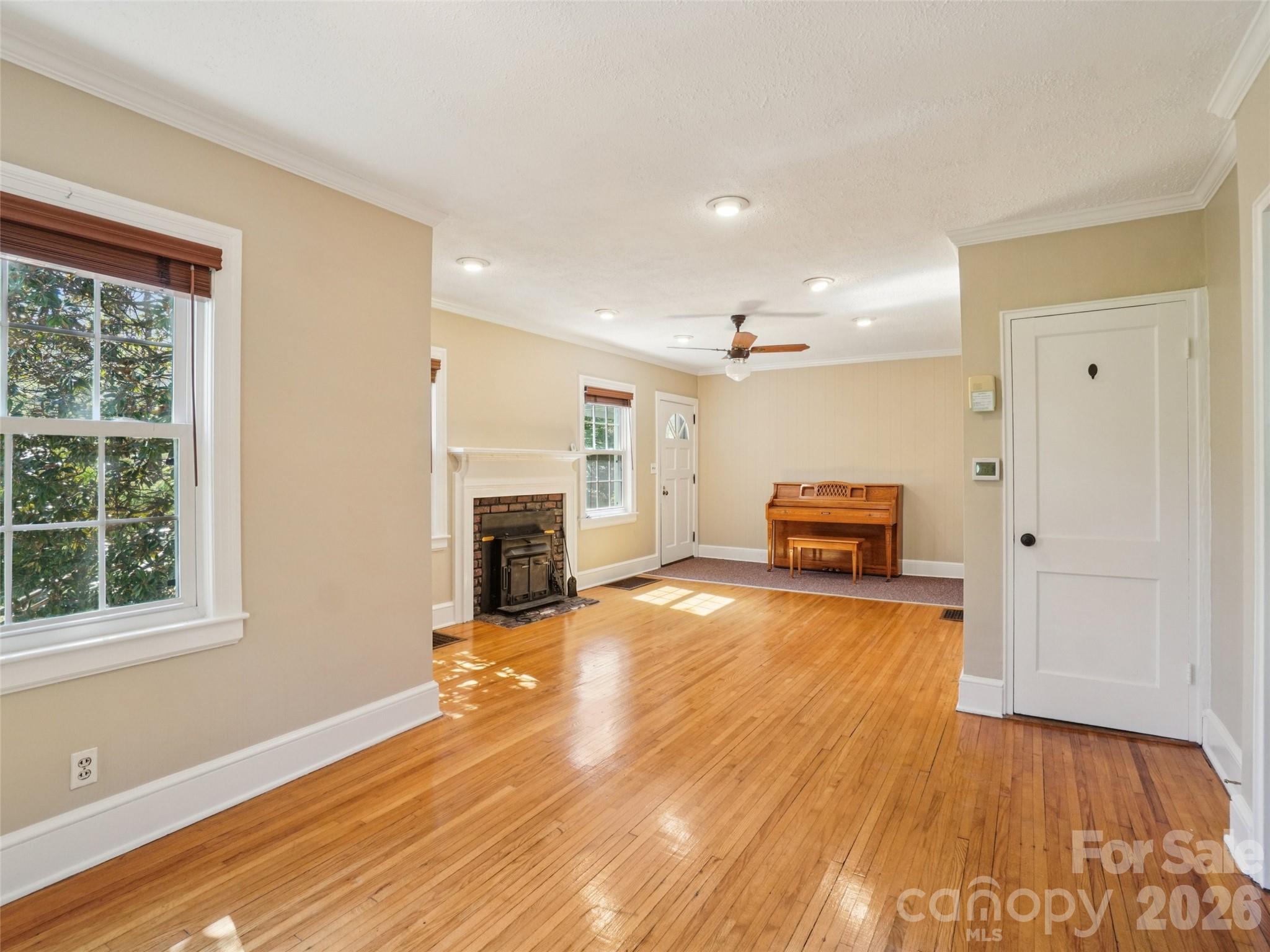 28 Kensington Drive Asheville NC 28805