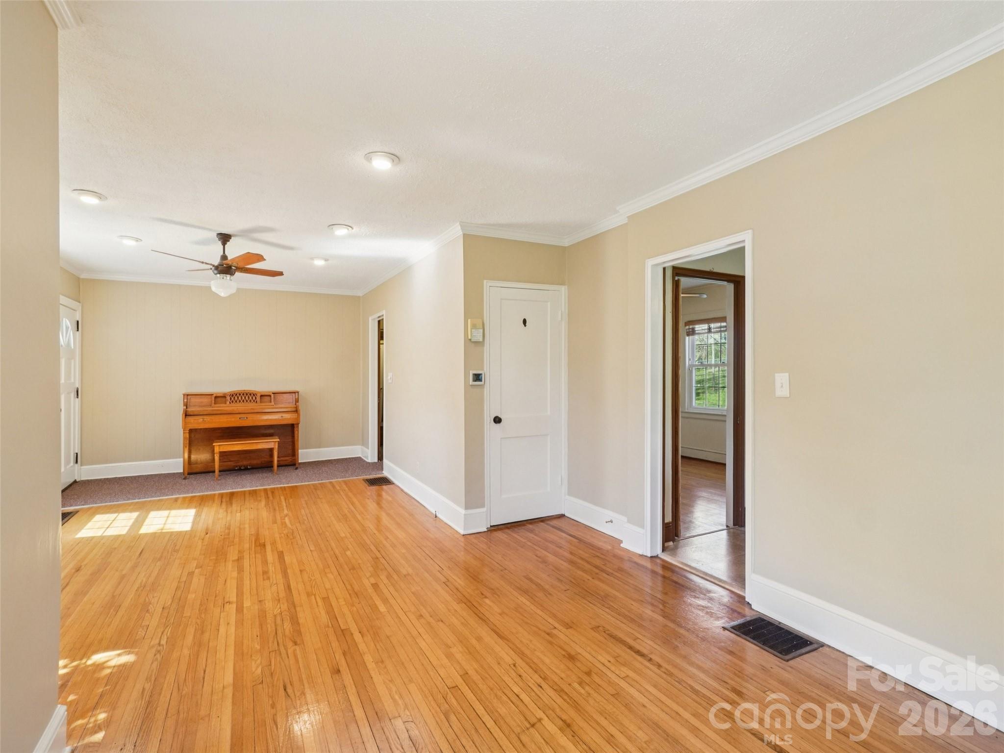 28 Kensington Drive Asheville NC 28805