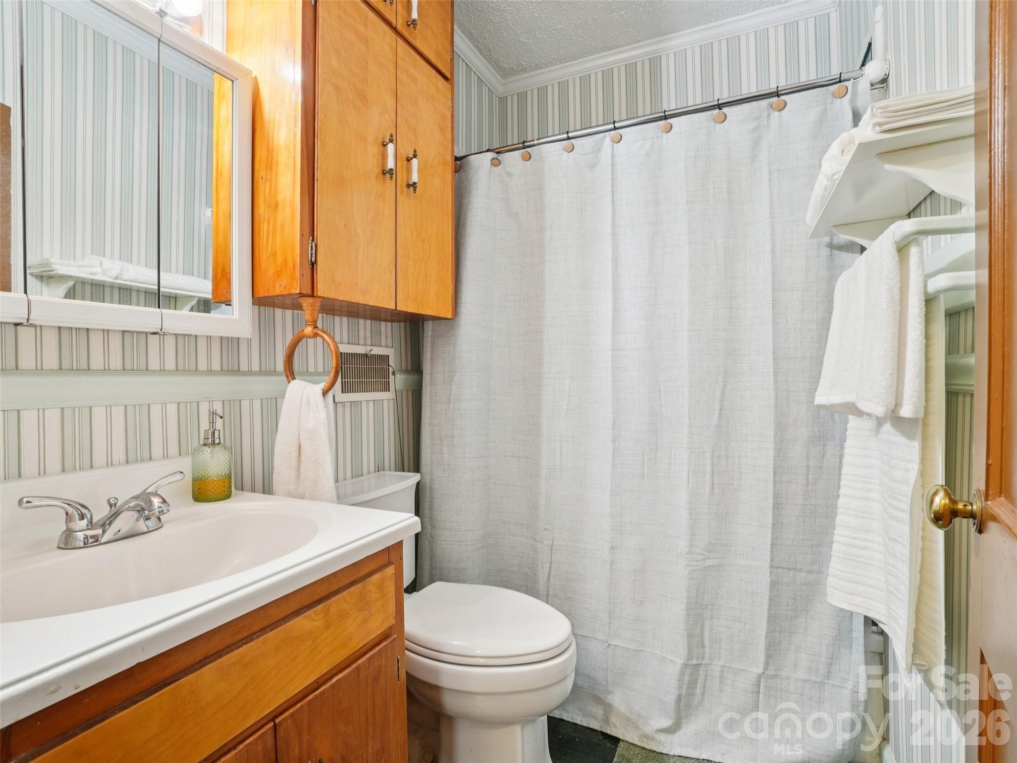 28 Kensington Drive Asheville NC 28805