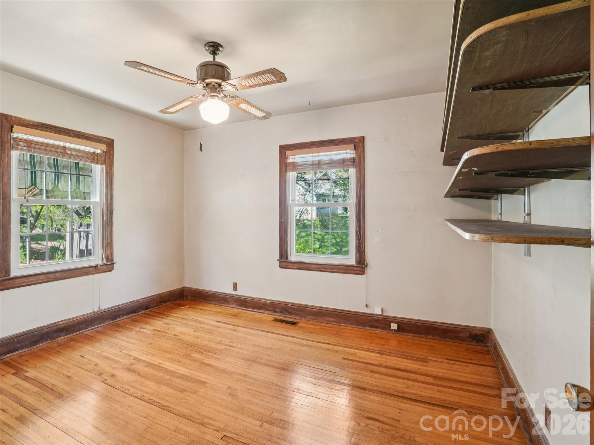 28 Kensington Drive Asheville NC 28805