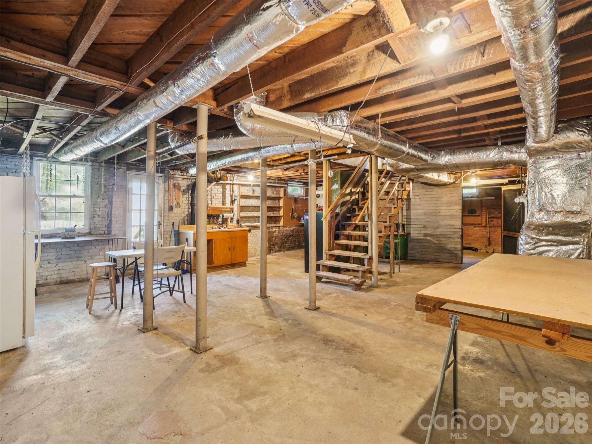 28 Kensington Drive Asheville NC 28805