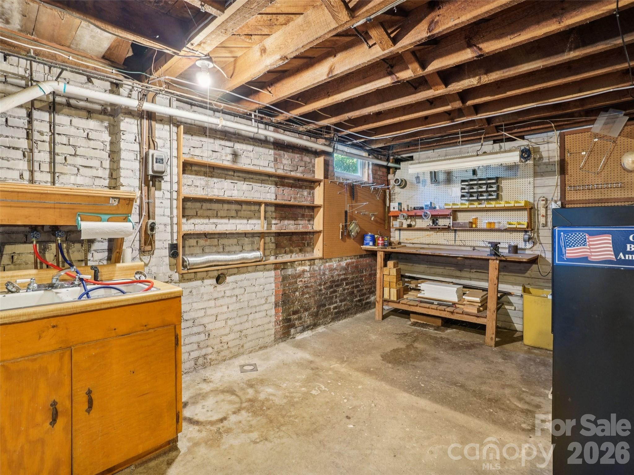 28 Kensington Drive Asheville NC 28805