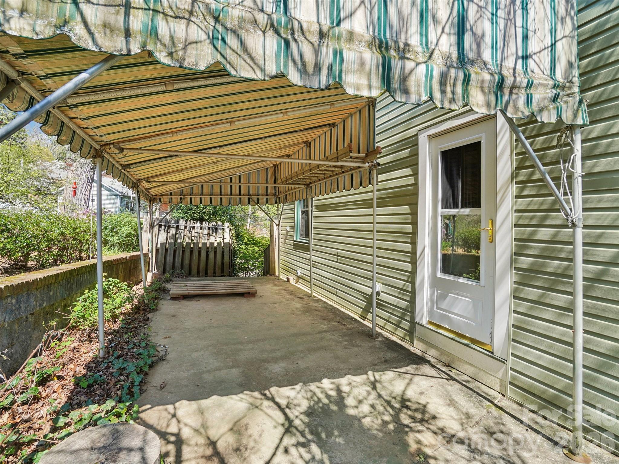 28 Kensington Drive Asheville NC 28805