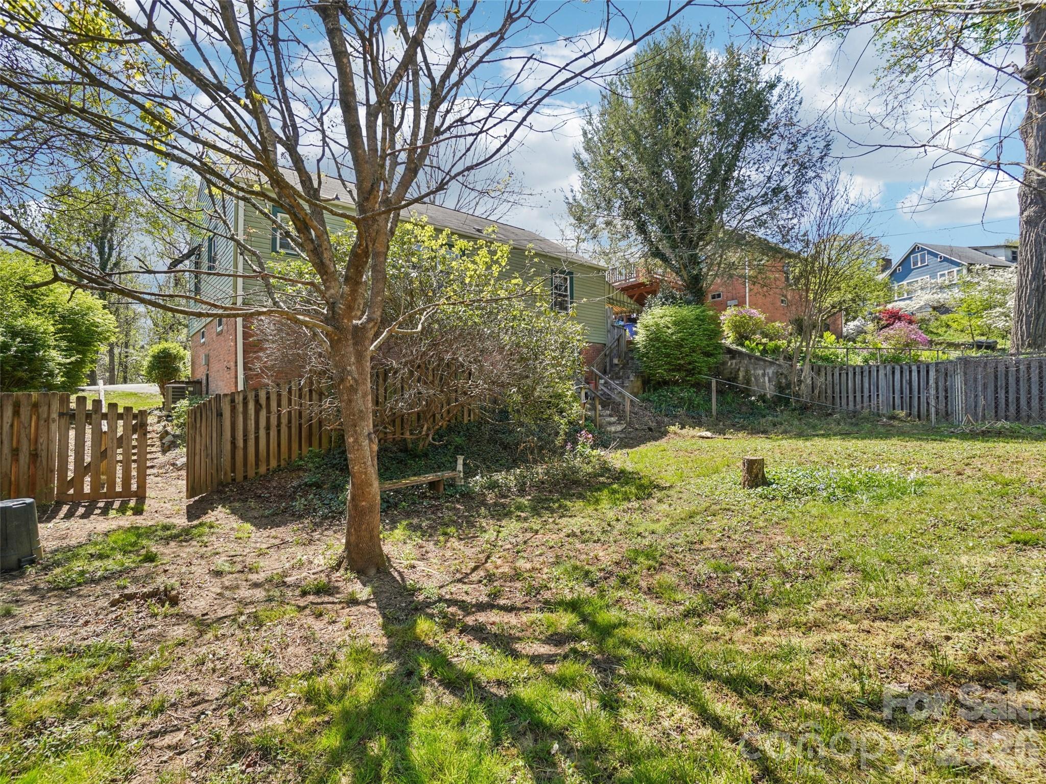 28 Kensington Drive Asheville NC 28805