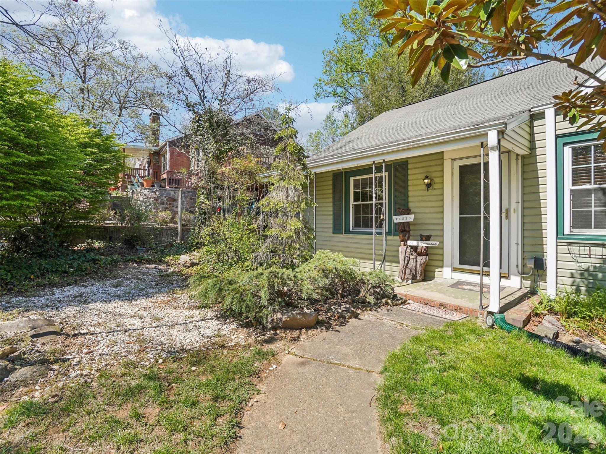 28 Kensington Drive Asheville NC 28805