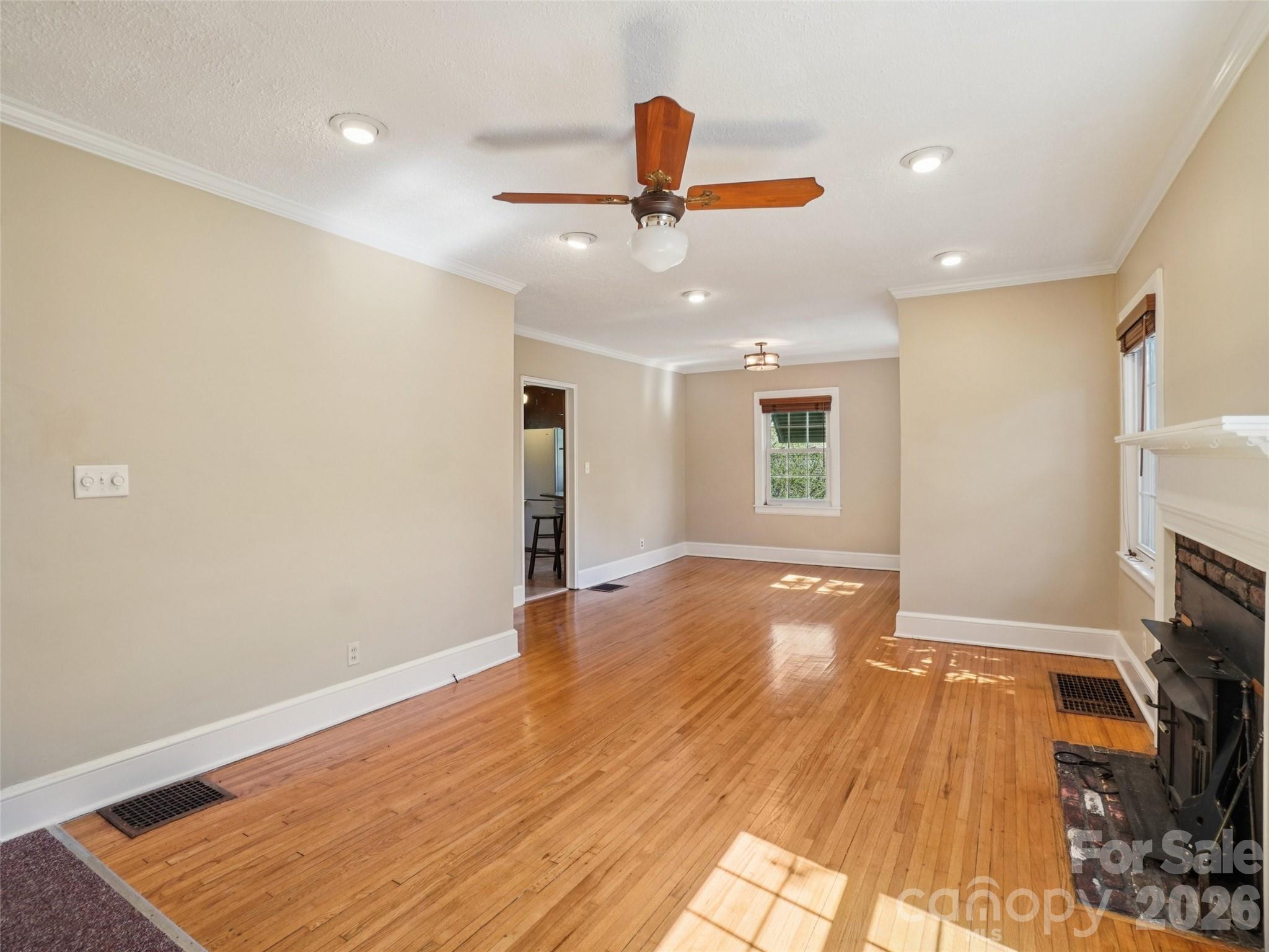 28 Kensington Drive Asheville NC 28805