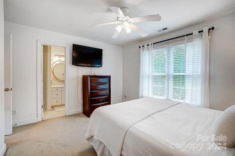 814 Pine Forest Road Charlotte NC 28214