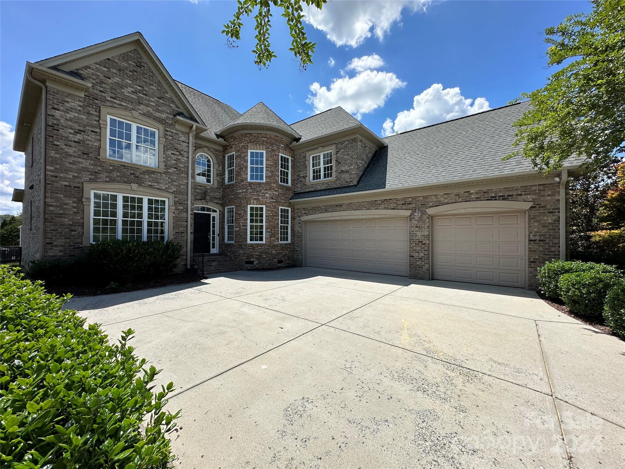 8910 Vickery Lane Harrisburg NC 28075