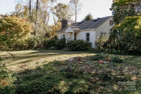 95 Aurora Drive Asheville NC 28805