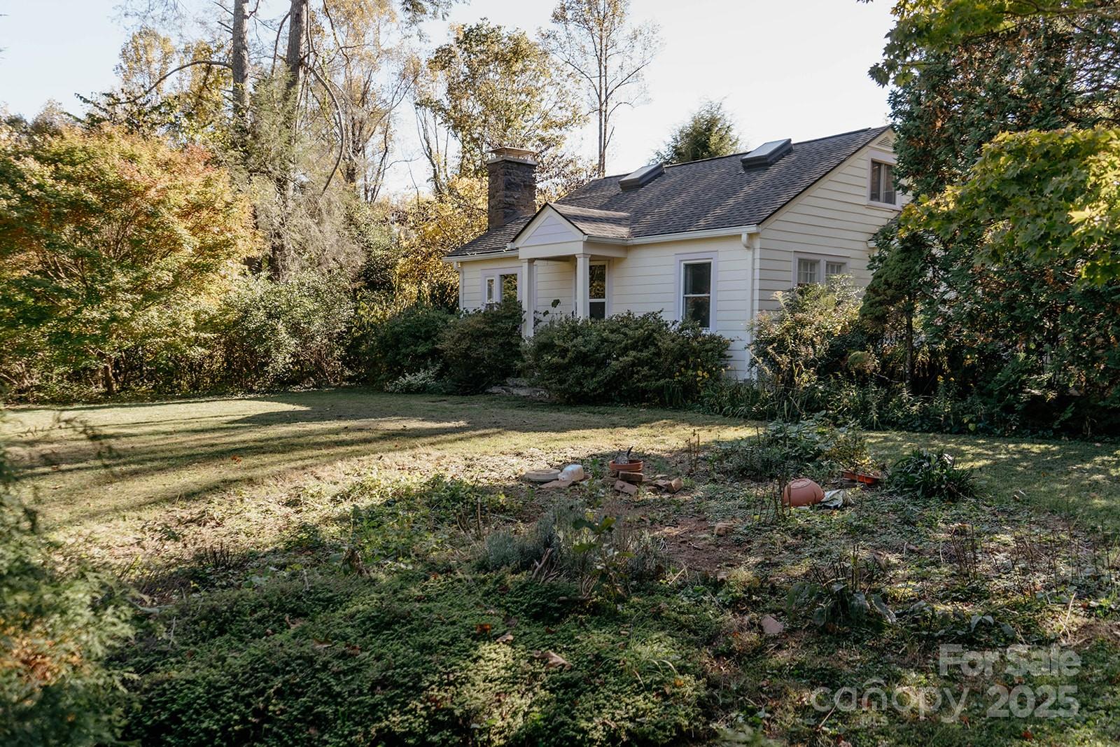 95 Aurora Drive Asheville NC 28805