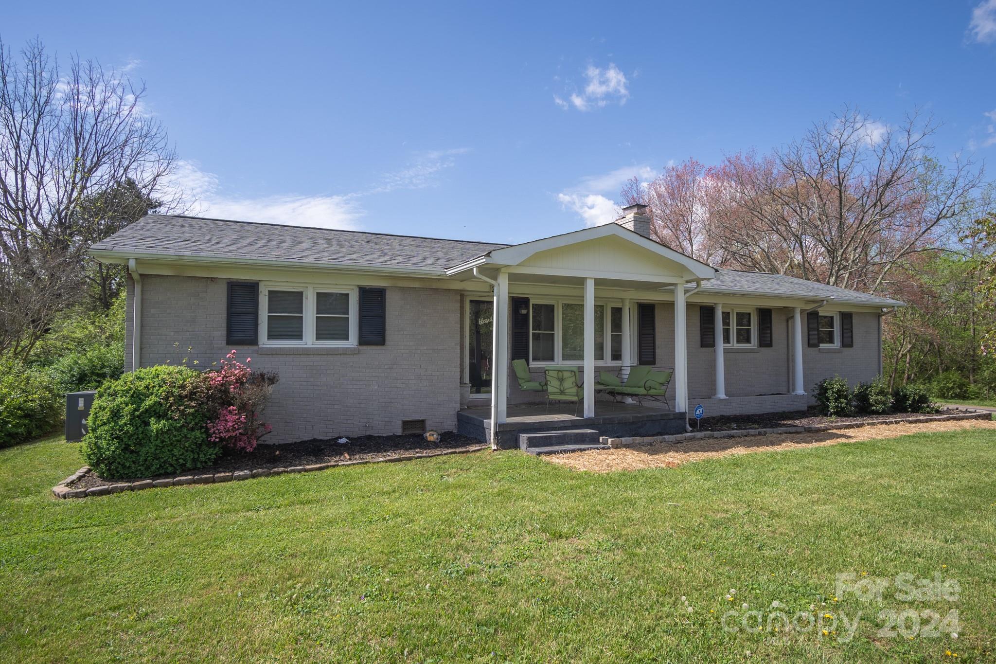 2372 Country Club Road Lincolnton NC 28092