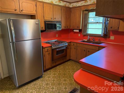 1466 Peaceful Valley Drive Hickory NC 28602