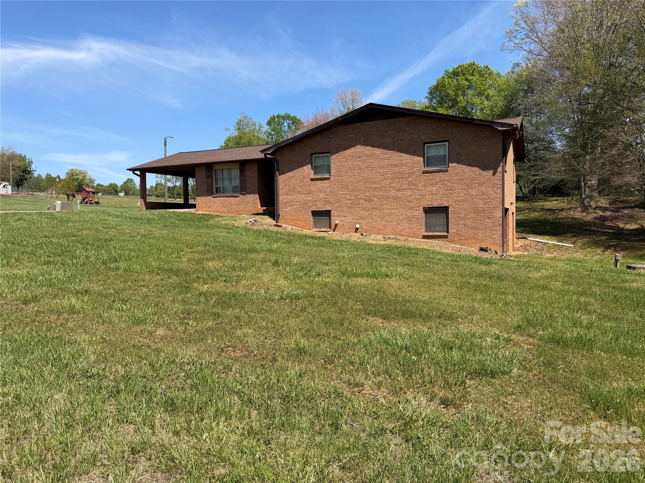 1466 Peaceful Valley Drive Hickory NC 28602