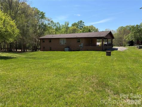 1466 Peaceful Valley Drive Hickory NC 28602