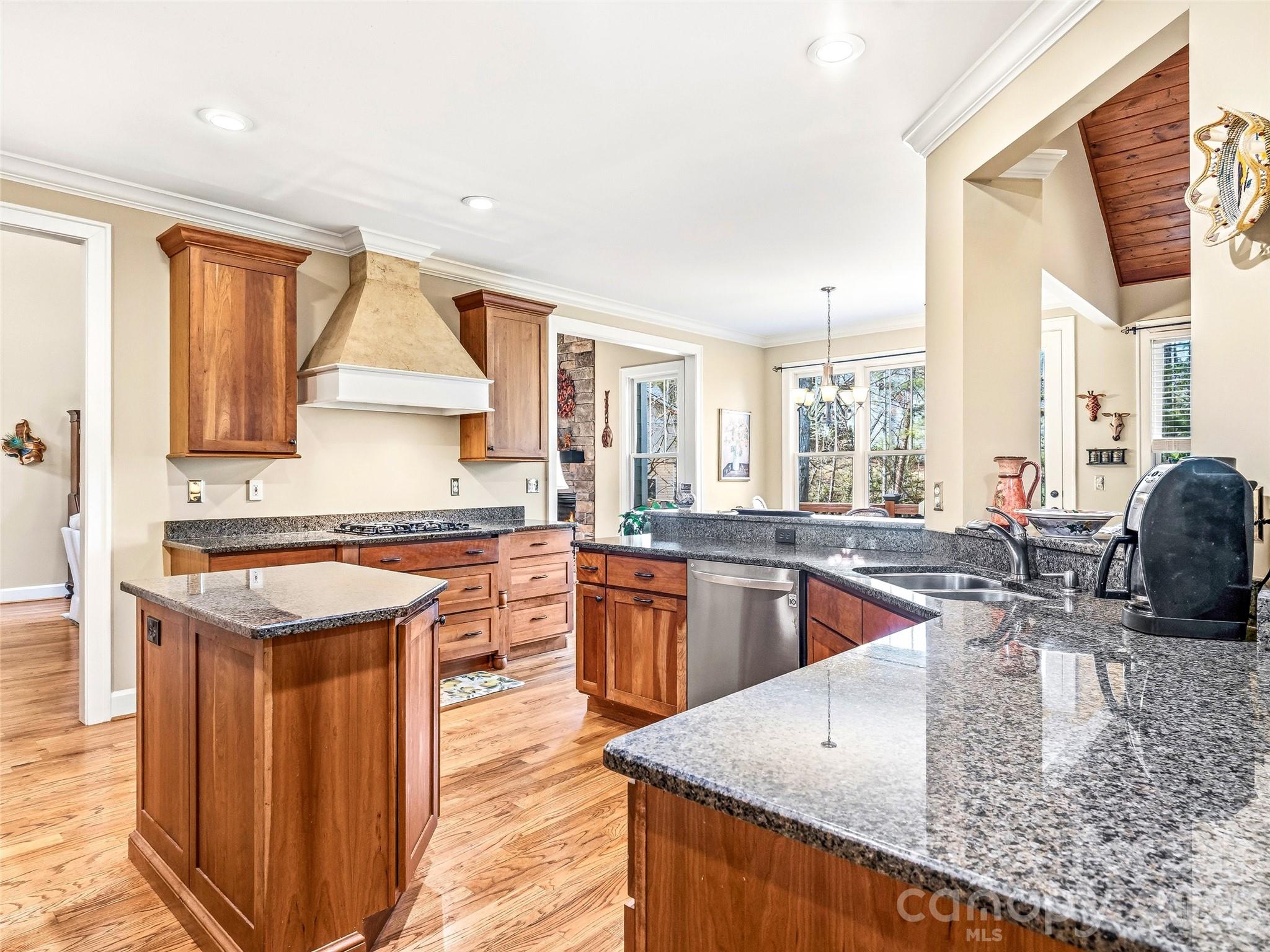 61 Village Pointe Lane Asheville NC 28803