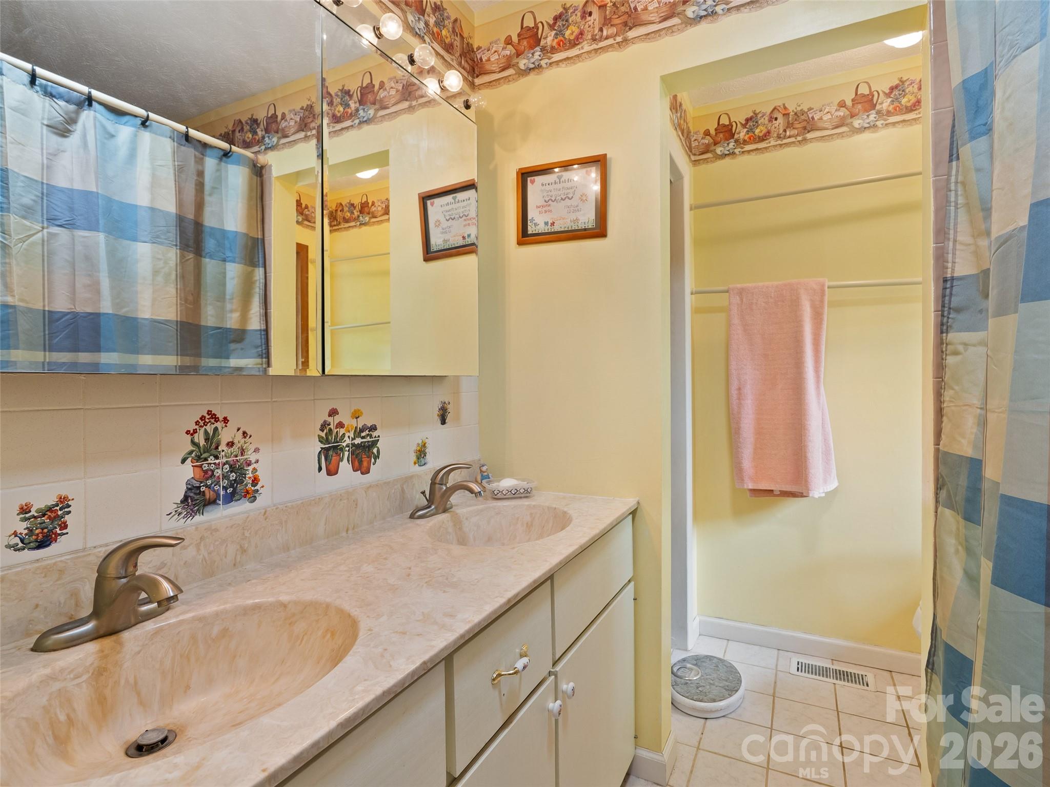 120 Carter Cove Road Asheville NC 28804