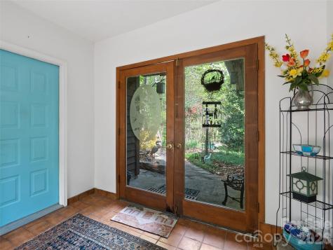 120 Carter Cove Road Asheville NC 28804