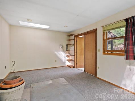 120 Carter Cove Road Asheville NC 28804