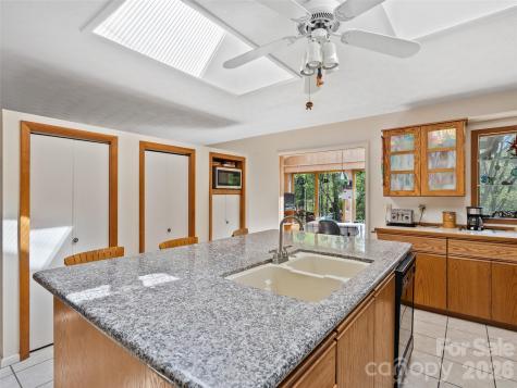120 Carter Cove Road Asheville NC 28804