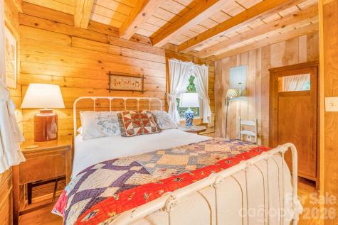 51 Spruce Street Maggie Valley NC 28751