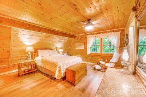 51 Spruce Street Maggie Valley NC 28751