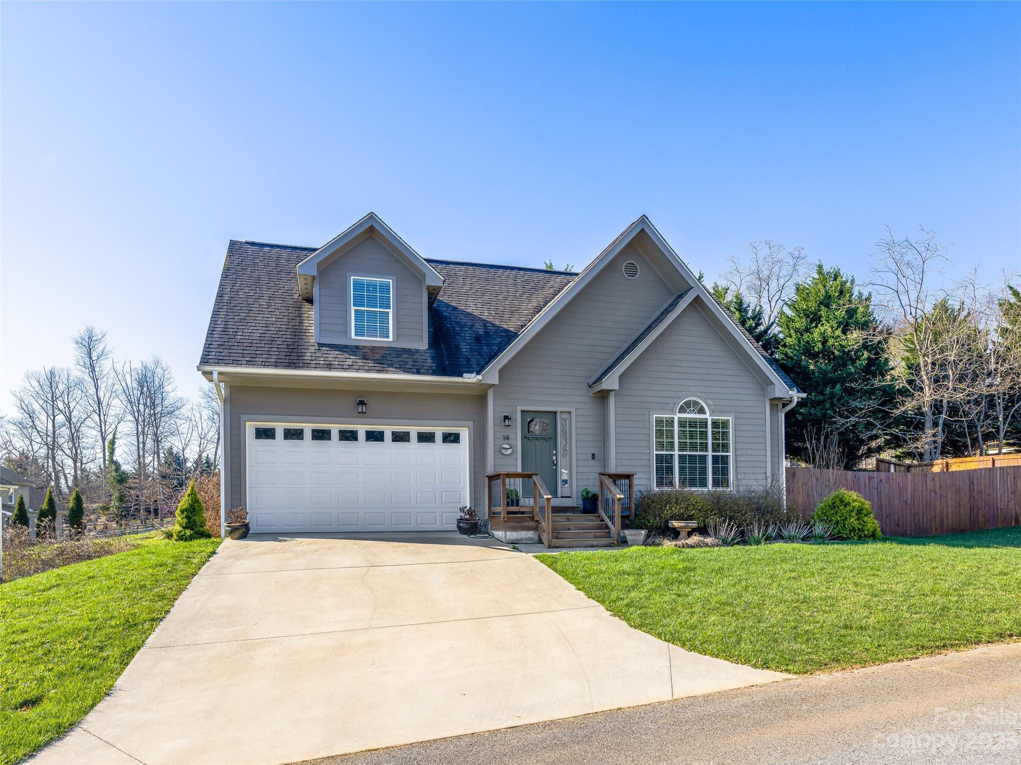14 Farthings Drive Arden NC 28704