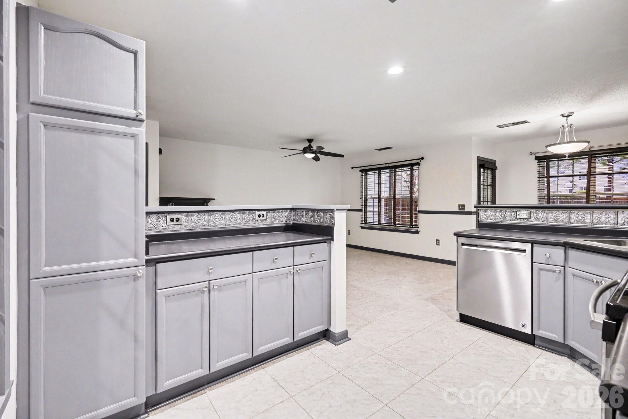 9733 Elizabeth Townes Lane Charlotte NC 28277