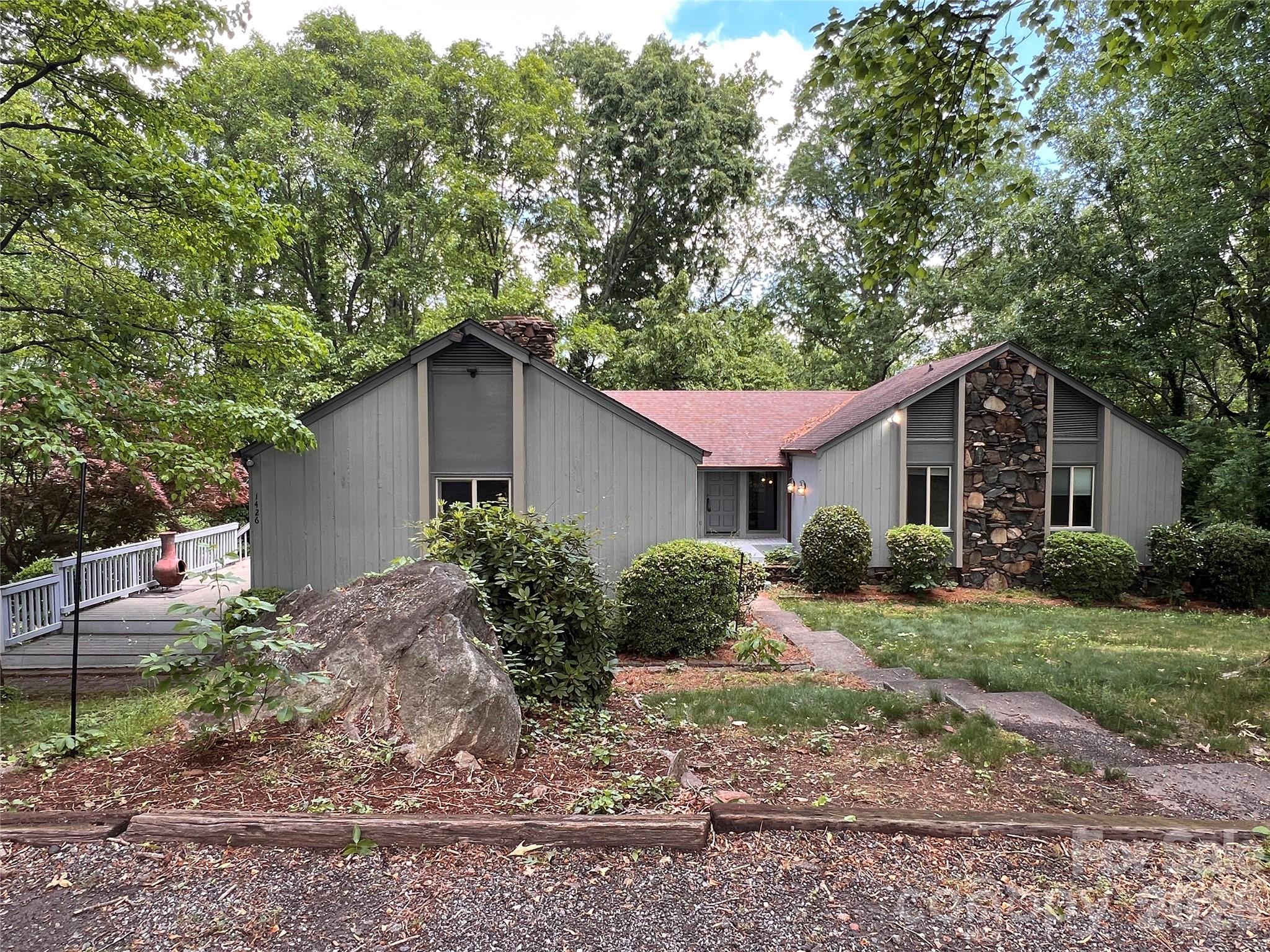 1426 Alf Hoover Road Vale NC 28168