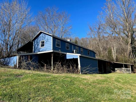 9 Riddle Road Swannanoa NC 28778